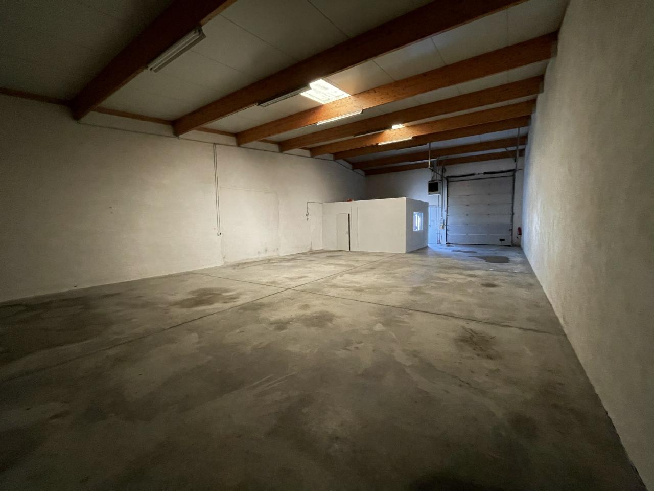 Local d'activité Meyzieu 662m² Location local d'activité Meyzieu Rhône OLACT2108902 3